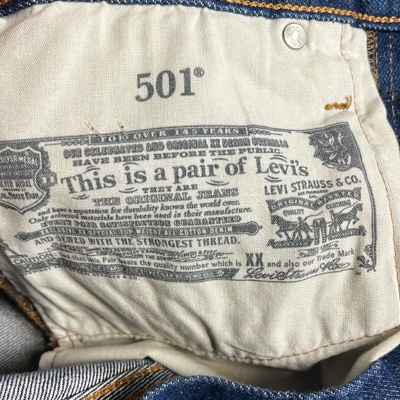 Levi’s 501 Distressed Shorts NWT - Picture 8 of 10